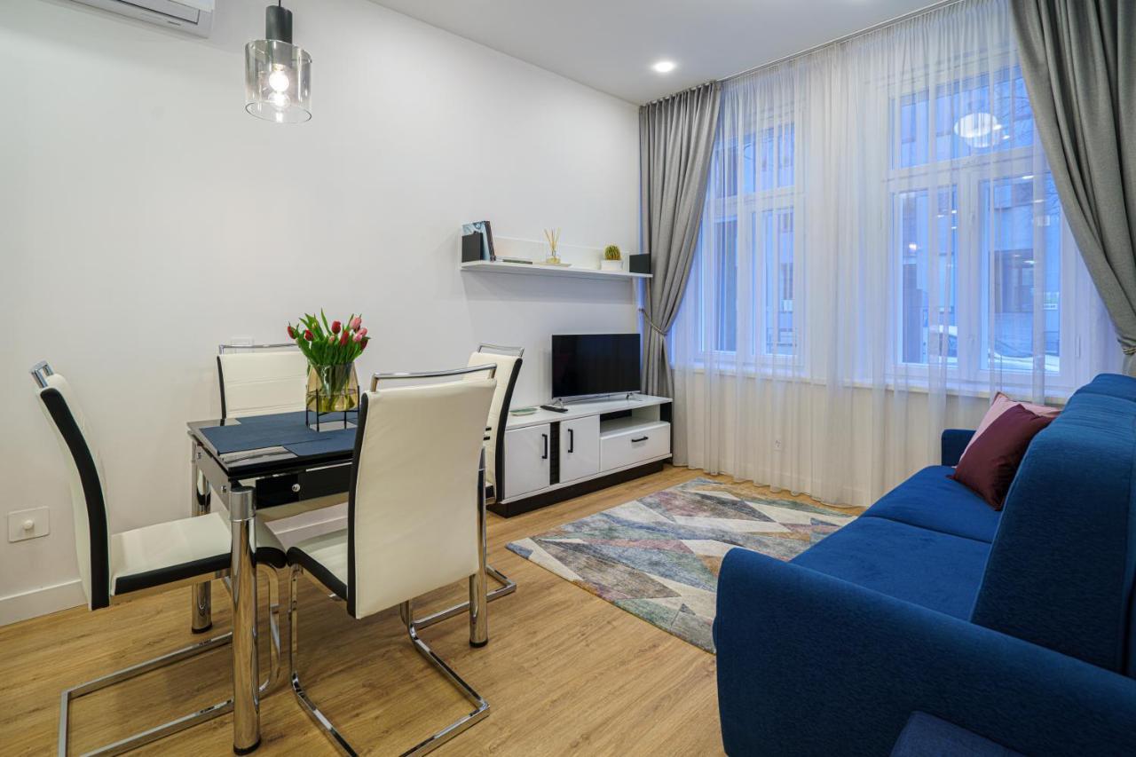 Moder Chic Apartment In Center-Prime Rentals カウナス エクステリア 写真