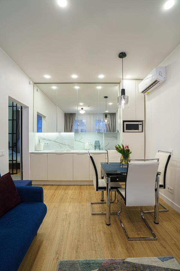 Moder Chic Apartment In Center-Prime Rentals カウナス エクステリア 写真